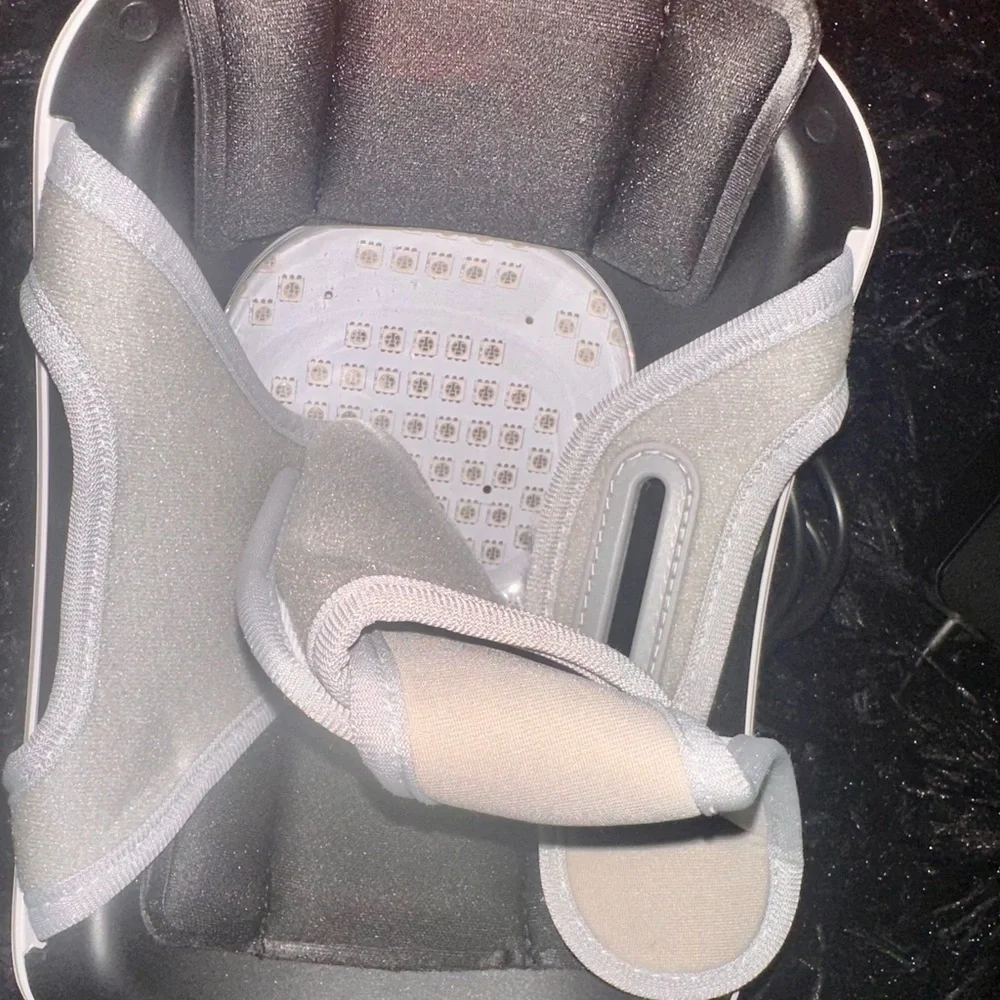 Advanced Black and Gray Wearable Joint Massager